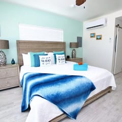 The Sunrise Oceanfront Studio Cottage in East End