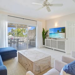 Coconut Bay Villas #116 - Ocean View 2 BR & Pool