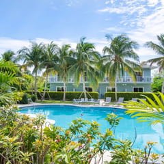 Summertime Suites #54 | 1BR West Bay Condo & Pool