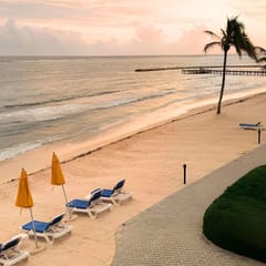 Oceanfront Paradise East End – 2BR Oceanview Condo | Pools, Beach & Resort Amenities