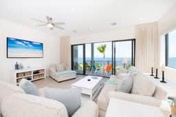 Cassava Point Villa 4D - 3BR Oceanfront at Sea Haven