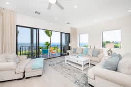 Cassava Point Villa 4D - 3BR Oceanfront at Sea Haven