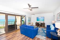 Georgetown Villas #202 – 2BR Oceanfront Condo & Pool on Seven Mile Beach