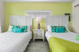 The Banana Bird Oceanfront Studio Cottage in East