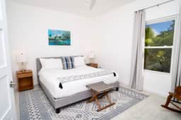The Mastic Sunnyhill Cottage | 3BR North Side Retreat