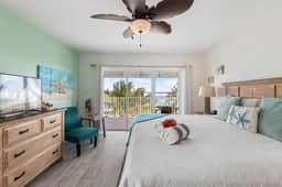 The Starfish Oceanfront Studio Cottage in East End