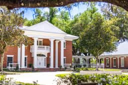 Suite #4 – The Ambassador Suite at 12 Oaks Club & Lodge | Boutique Inn Near The Villages
