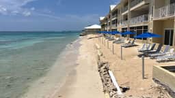 Laguna del Mar #15 | Oceanfront 3BR Condo | Seven Mile Beach - Image 5