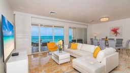 Laguna del Mar #15 | Oceanfront 3BR Condo | Seven Mile Beach - Image 3