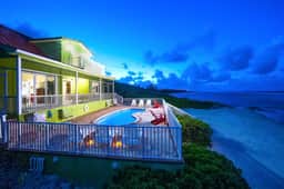 Parrot-ise 4 Bedroom Oceanfront Villa in Cayman Kai - Image 5