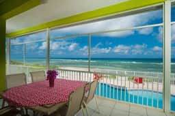 Parrot-ise 4 Bedroom Oceanfront Villa in Cayman Kai - Image 3