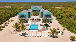 The Sea Spray Ocean View Studio Cottage in East End - Image 2