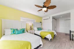 The Banana Bird Ocean View Studio Cottage in East End - Image 2