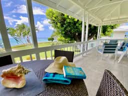 Cocoplum #8 – 2BR Oceanfront Condo on Seven Mile Beach - Image 4
