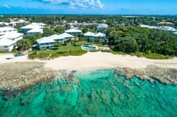 Cocoplum #7 – 2BR Oceanfront Condo on Seven Mile Beach - Image 2