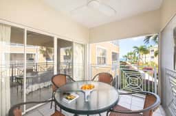 Regal Beach Club #322 - 2BR Ocean View 7 Mile Beach - Image 5