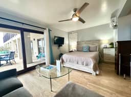 Seven Mile View #3A - Oceanfront Studio & Pool - Image 3