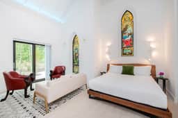 The Mastic Chapel Cottage | 2BR w/ Private Pool on 11 Acre North Side Estate - Image 3