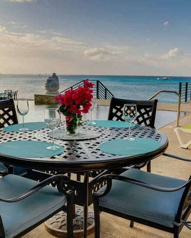 Excellent restaurants and local flavor