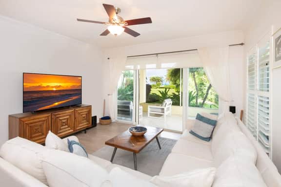 Crescent Point Condo #9  3BR 7 Mile Beach Condo
