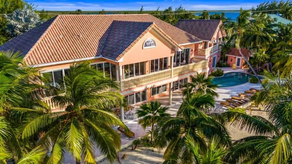 Pieces of Eight LUXE 6BR Rum Point Villa