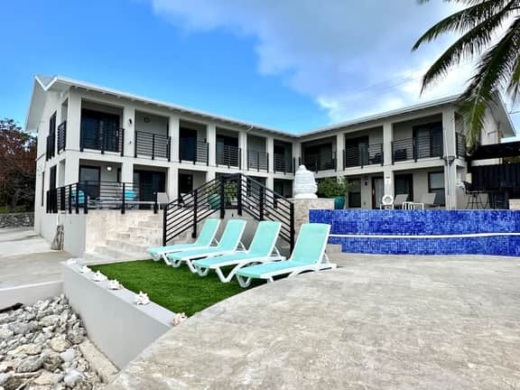 Seven Mile View #1 - 2 BR Oceanfront Condo & Pool