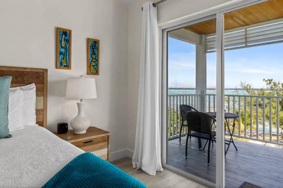 The Blue Iguana Oceanfront Studio Cottage in East End