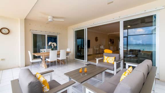 Laguna del Mar #1 | Oceanfront 4BR Condo | Seven Mile Beach - Image 4