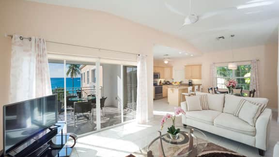 Regal Beach Club #632: 2BR Ocean View Condo on 7 Mile Beach - Image 5