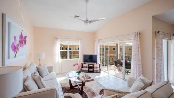 Regal Beach Club #632: 2BR Ocean View Condo on 7 Mile Beach - Image 4
