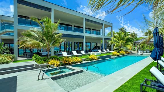 Black Urchin Resort - Coconut Grove 2BR Oceanfront - Image 5