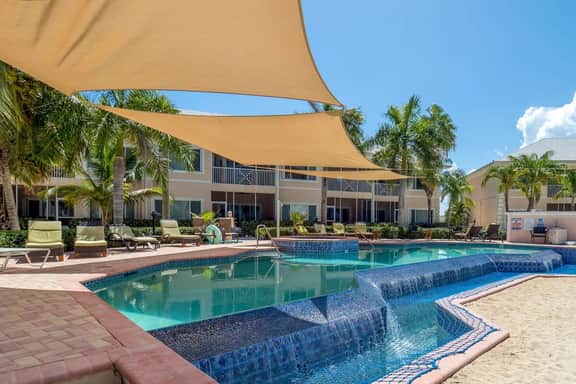 Crystal Kai 2 BR Kaibo Yacht Club - Pool, Kayaks & Beach - Image 2