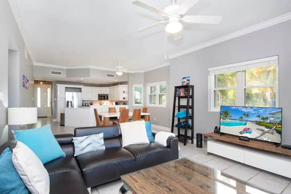 On the Bay #103 | Oceanfront 3BR Condo | Old Man Bay, North Side - Image 3