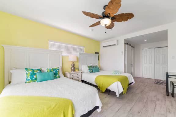The Banana Bird Ocean View Studio Cottage in East End - Image 2