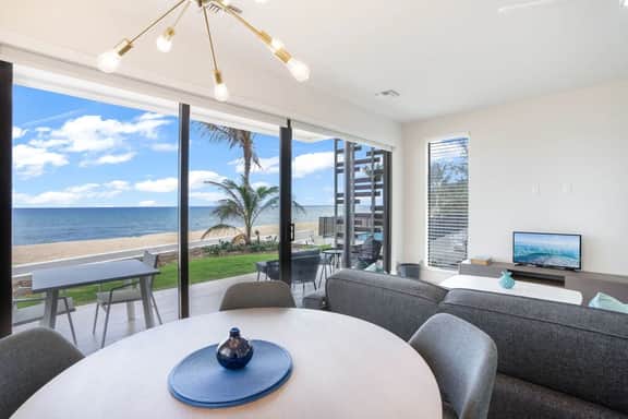 Silver Reef #3 - 2 BR LUXE Oceanfront & Pool - Image 5