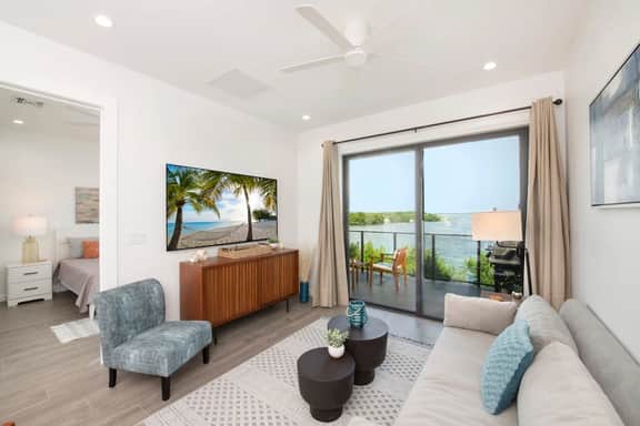 Allure #22 - Waterfront 3BR/3BA Condo with Pool - Image 5