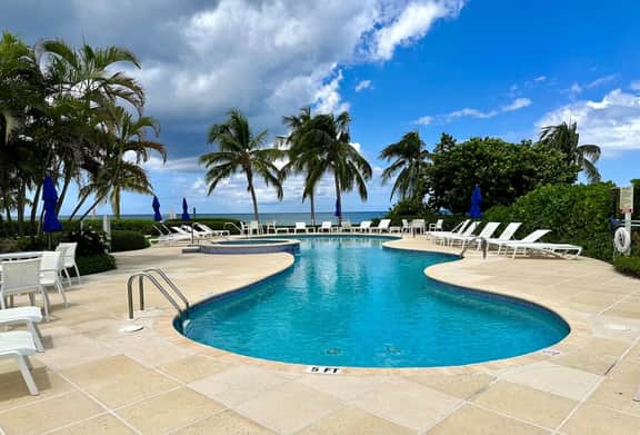 Crescent Point Condo #9 - 3BR 7 Mile Beach Condo - Image 5