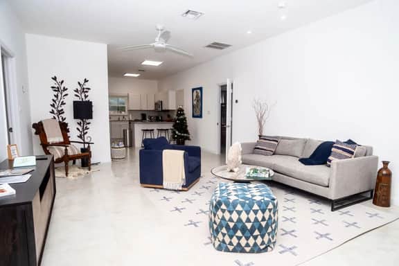 The Mastic Sunnyhill Cottage | 3BR North Side Retreat - Image 3