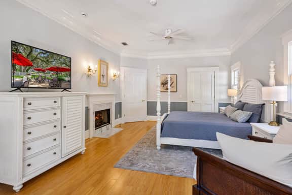Suite #4 – The Ambassador Suite at 12 Oaks Club & Lodge | Boutique Inn Near The Villages - Image 5