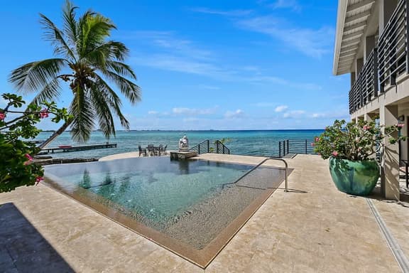 Seven Mile View #4 - 2 BR Oceanfront Condo & Pool