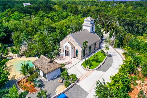 The Mastic Chapel Cottage | 2BR w/ Private Pool on 11 Acre North Side Estate
