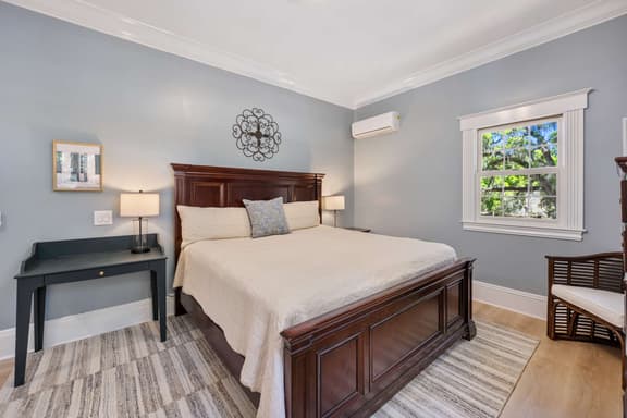 Suite #3 – The Executive at 12 Oaks Club & Lodge | Boutique Inn Near The Villages