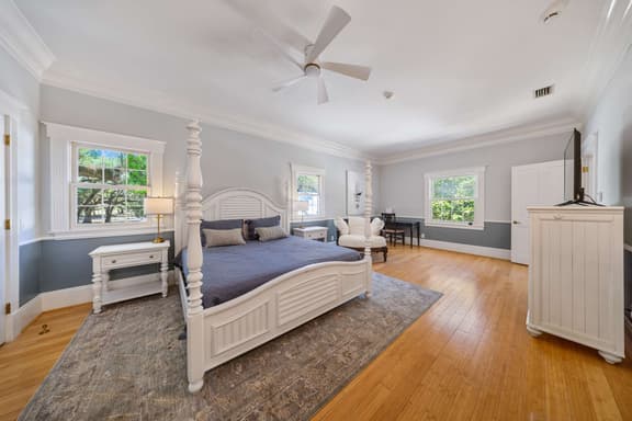 Suite #4 – The Ambassador Suite at 12 Oaks Club & Lodge | Boutique Inn Near The Villages