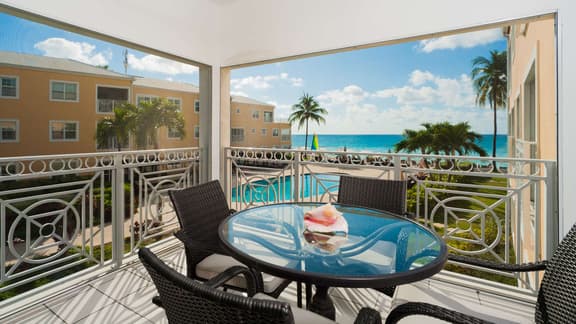 Regal Beach Club #622: 2BR Oceanfront Condo on 7 Mile Beach - Image 1