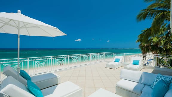 Regal Beach Club #634: 3BR Ocean View Condo 7 Mile Beach - Image 1