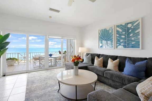 Coconut Bay Villas #122  West Bay 3 BR Oceanfront - Image 1