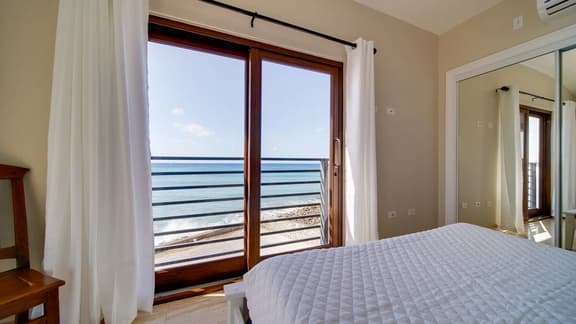 Seven Mile View #1 - 2 BR Oceanfront Condo & Pool - Image 1
