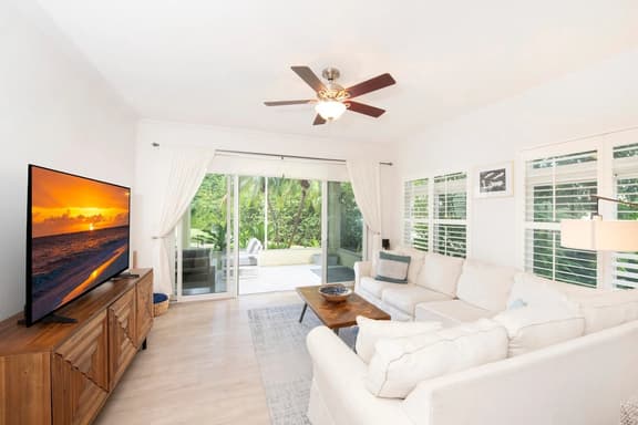 Crescent Point Condo #9 - 3BR 7 Mile Beach Condo - Image 1