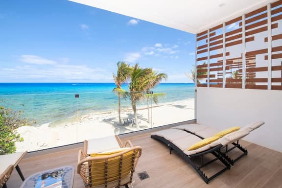 Silver Reef #2 - 2 BR LUXE Oceanfront & Pool - Image 1