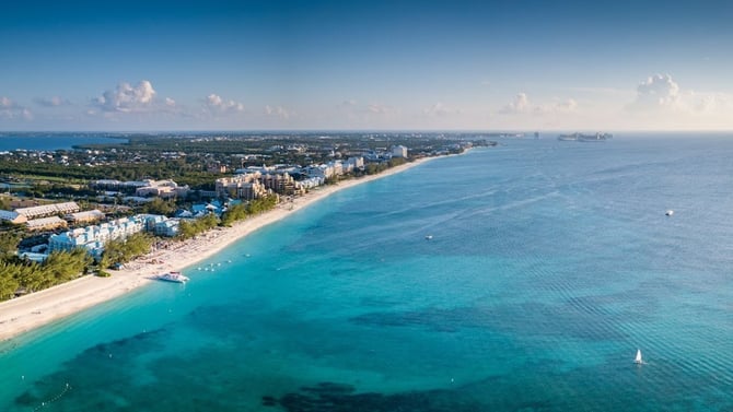 Seven Mile Beach, Grand Cayman Island